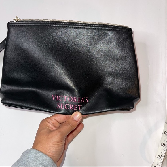 Victoria secret pink sequin wristlet for makeup or traveling - Picture 7 of 9